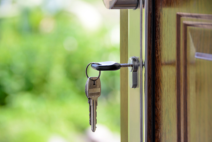 A2B Locks are able to provide local locksmiths in Hawkwell to repair your broken locks. 